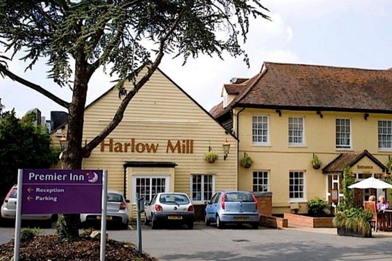 Premier Inn Harlow Bagian luar foto